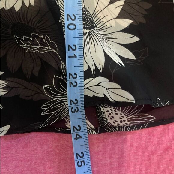 Sheer Black Floral Blouse w/ Ruffle Details SZ SM - Whimsygoth Romantic Grunge - Picture 7 of 8